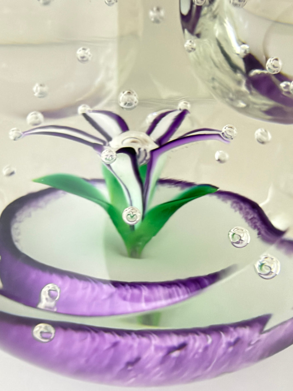 Peter Holmes Upright Purple Flower Faceted Cut