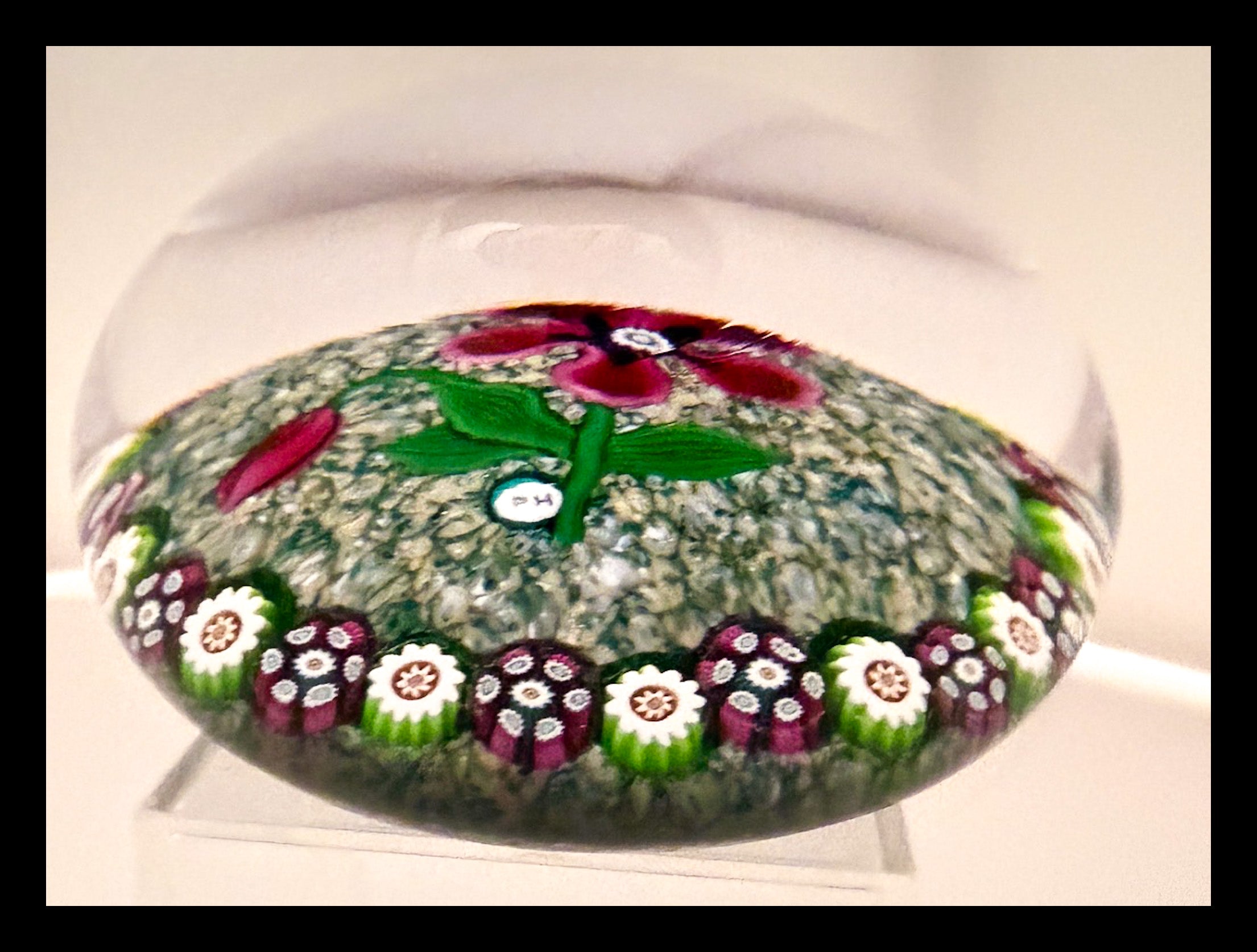 2025 Maroon Flower on green Jasper ground, cane garland by Peter Holmes